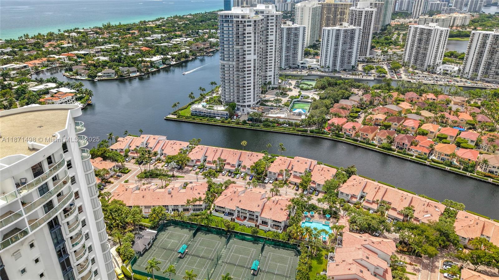 GOLDEN POINTE - Residential Lease