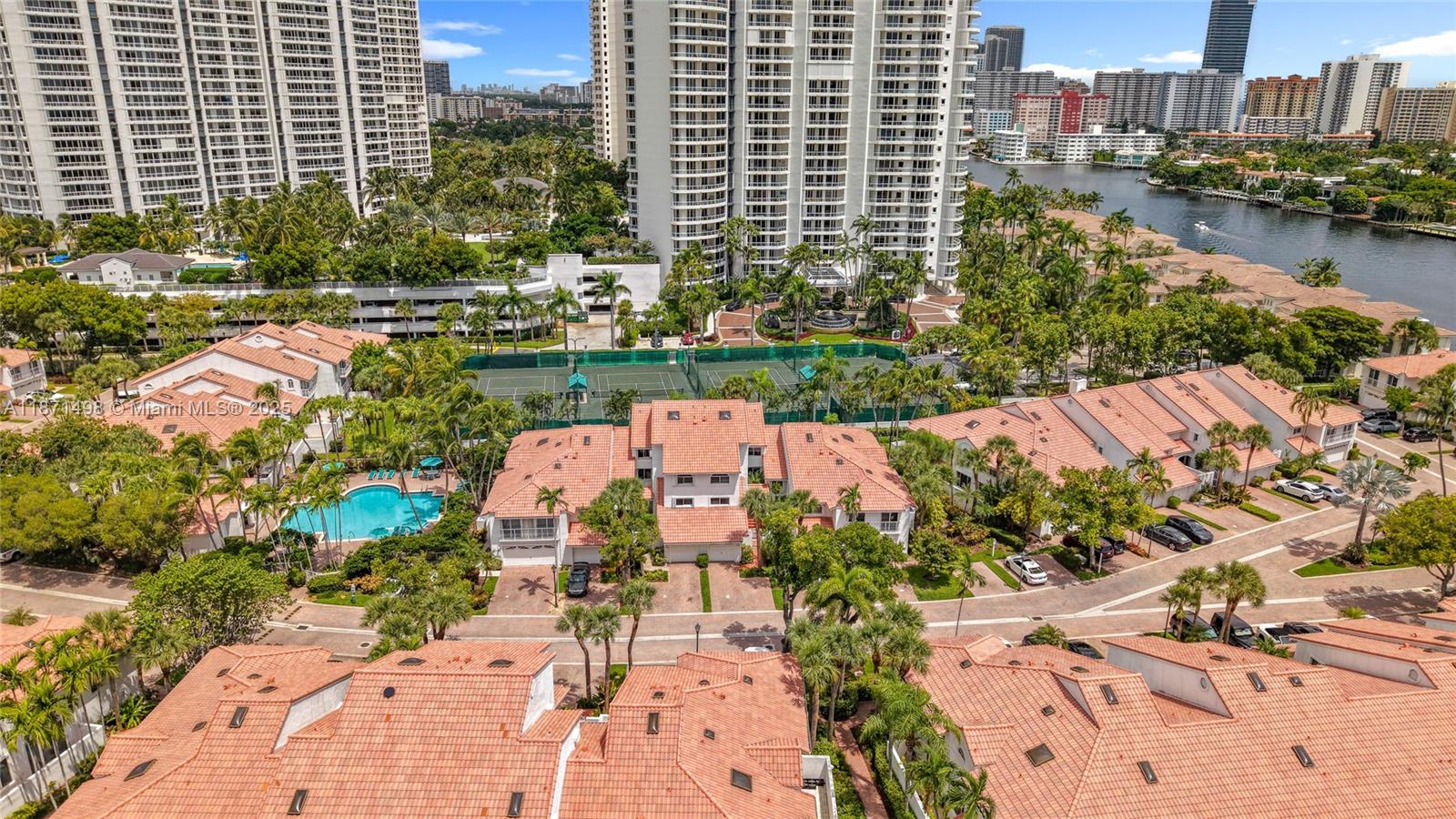 GOLDEN POINTE - Residential Lease