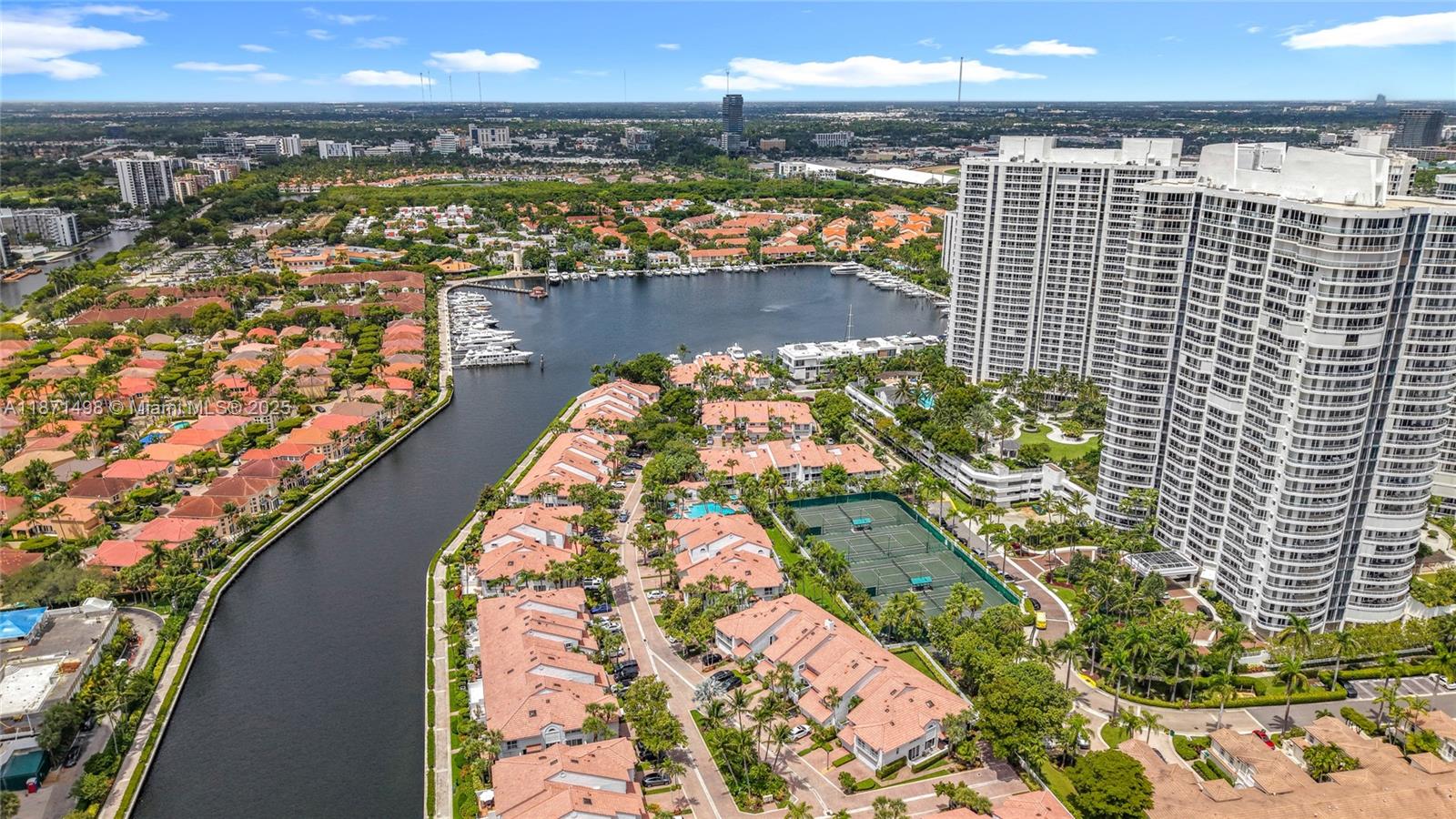 GOLDEN POINTE - Residential Lease