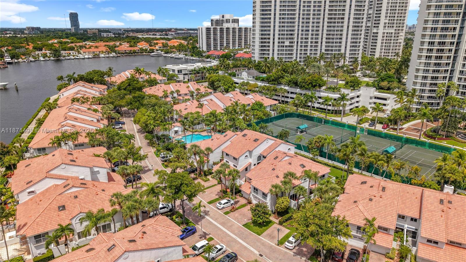 GOLDEN POINTE - Residential Lease