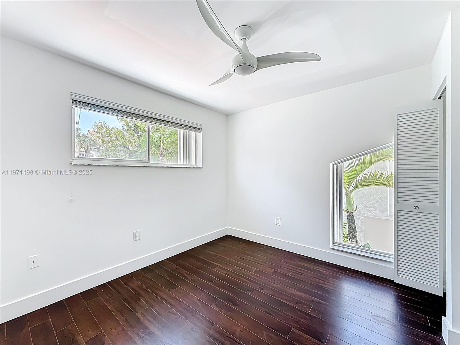 GOLDEN POINTE - Residential Lease