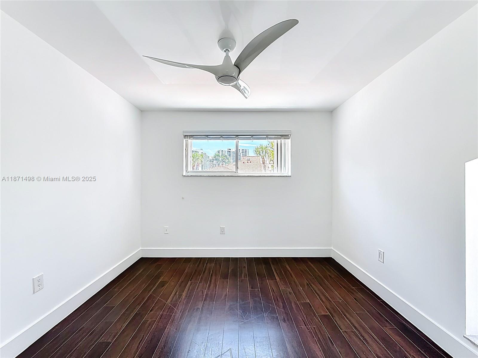 GOLDEN POINTE - Residential Lease