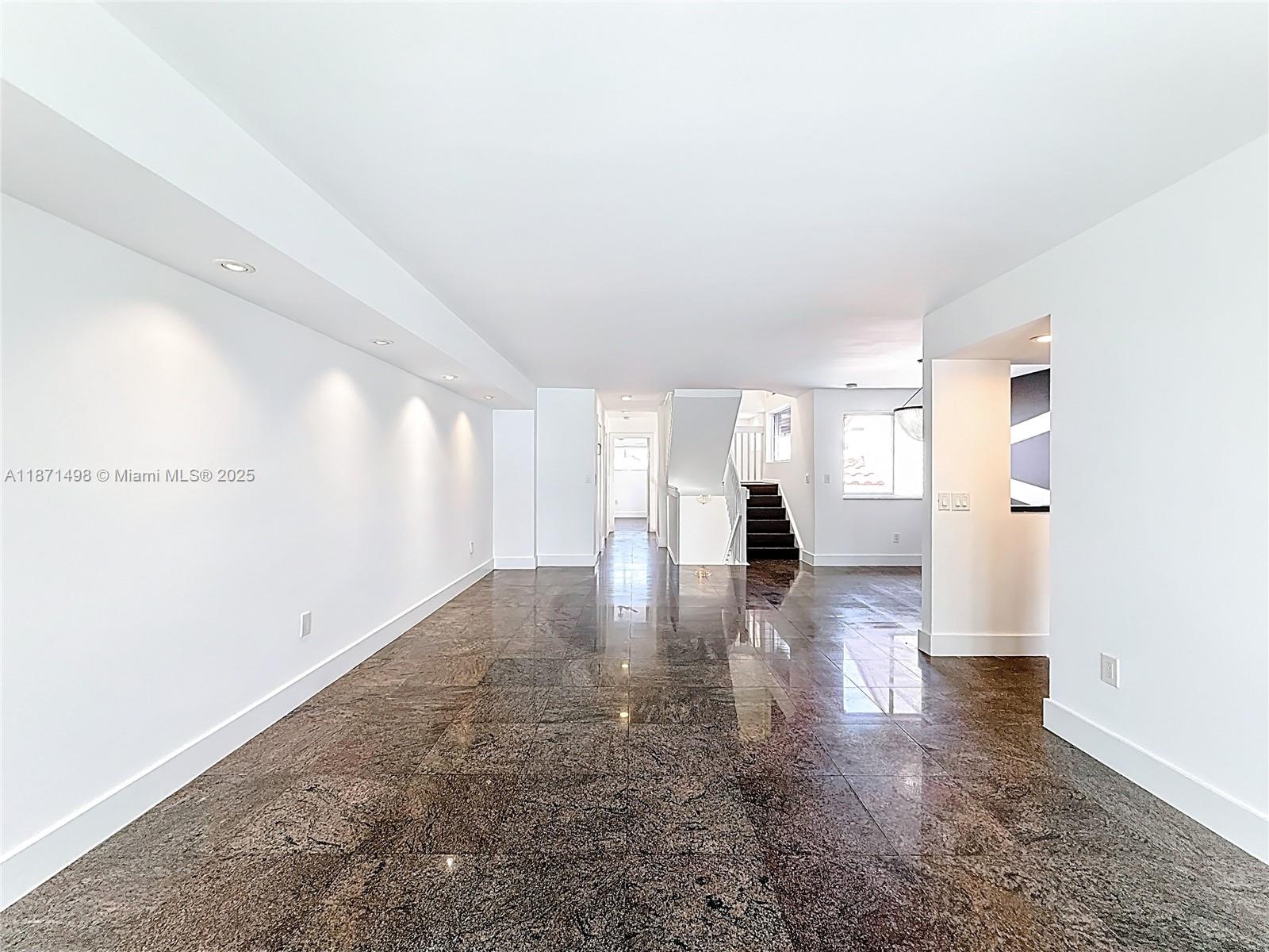 GOLDEN POINTE - Residential Lease