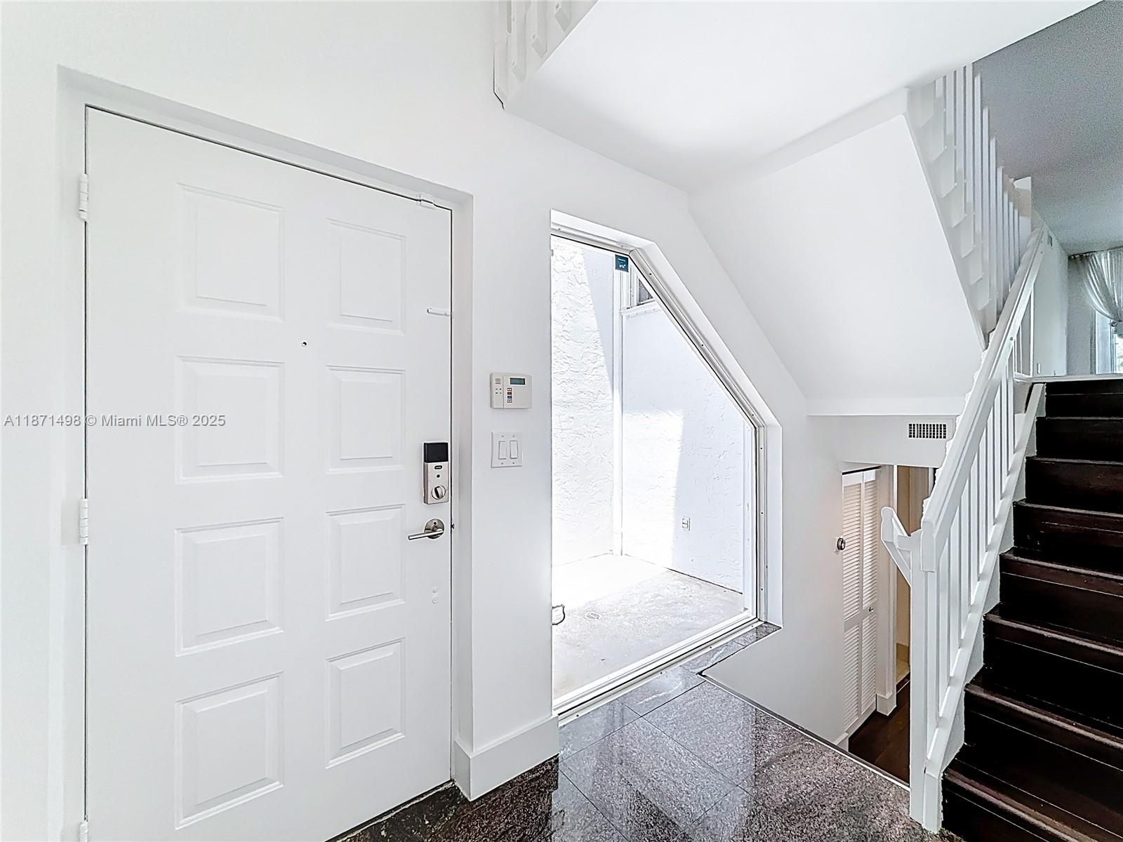 GOLDEN POINTE - Residential Lease