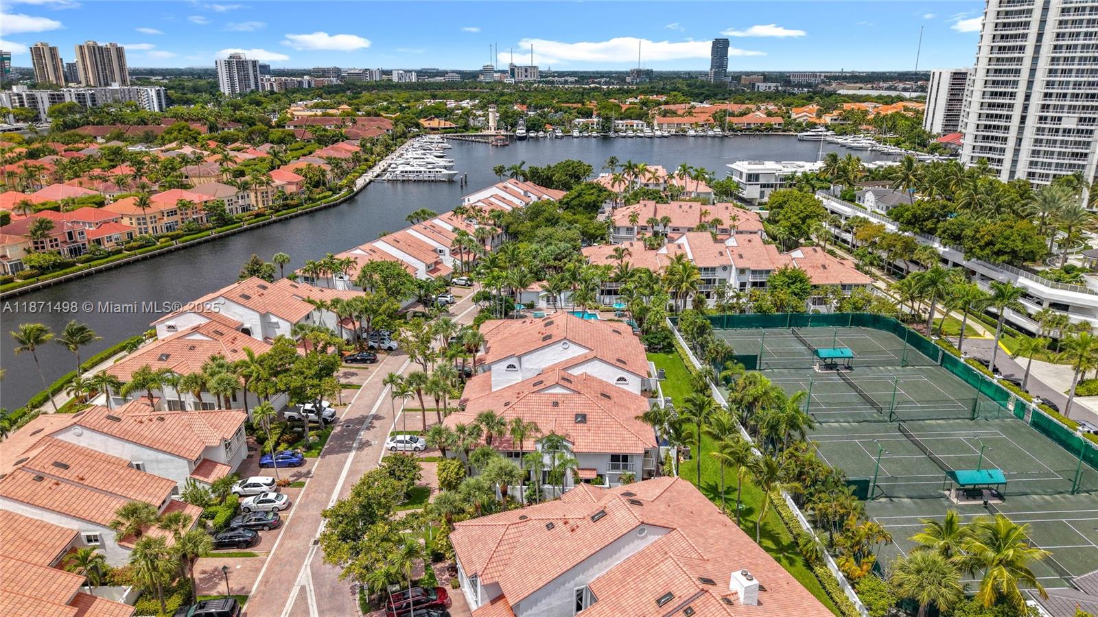 GOLDEN POINTE - Residential Lease