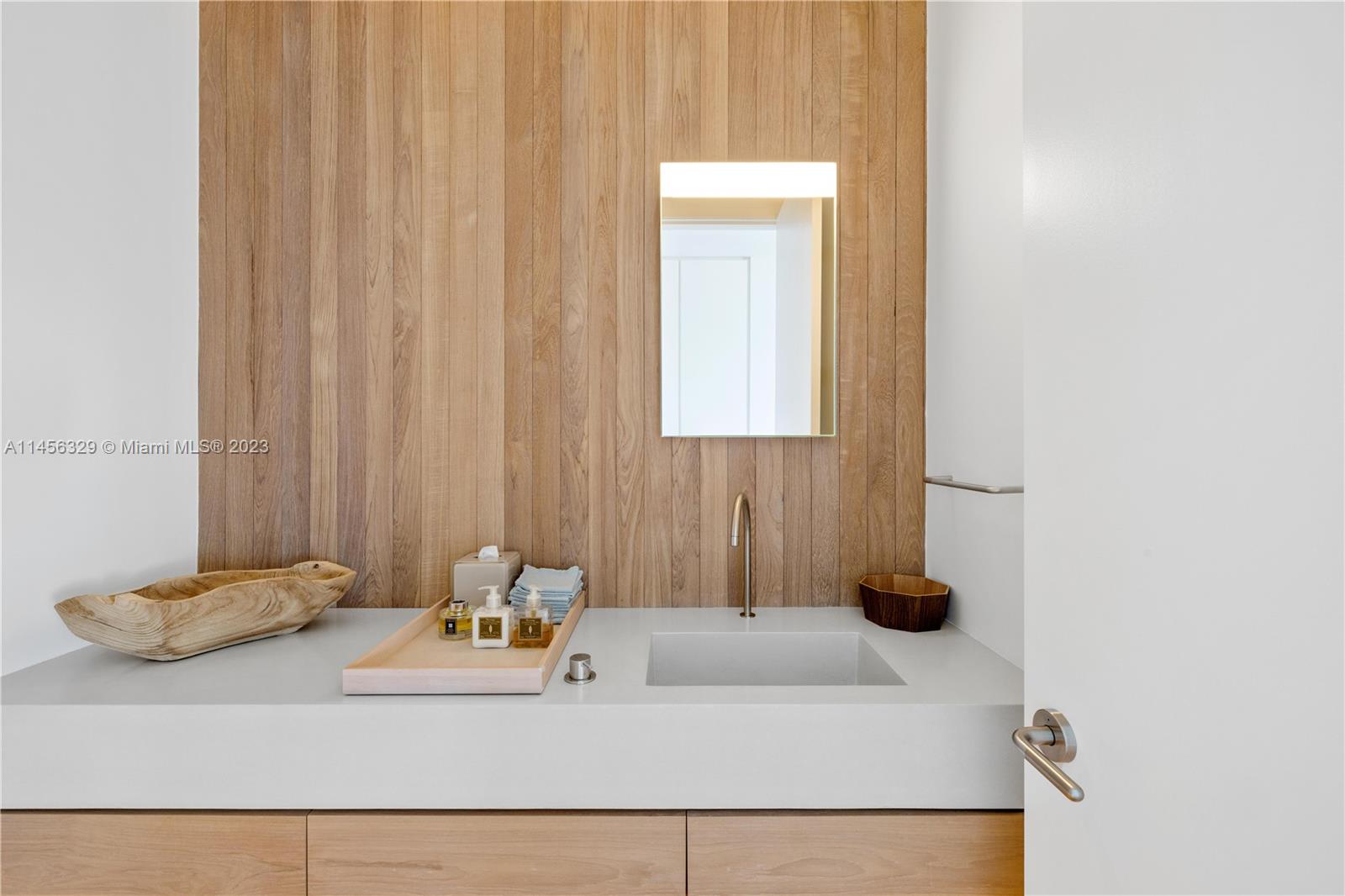 2901 COLLINS CONDO - Residential