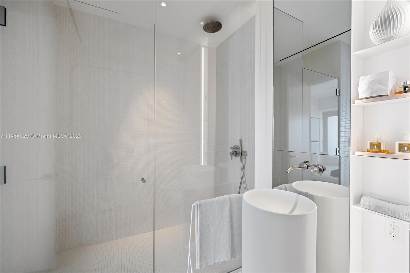 2901 COLLINS CONDO - Residential