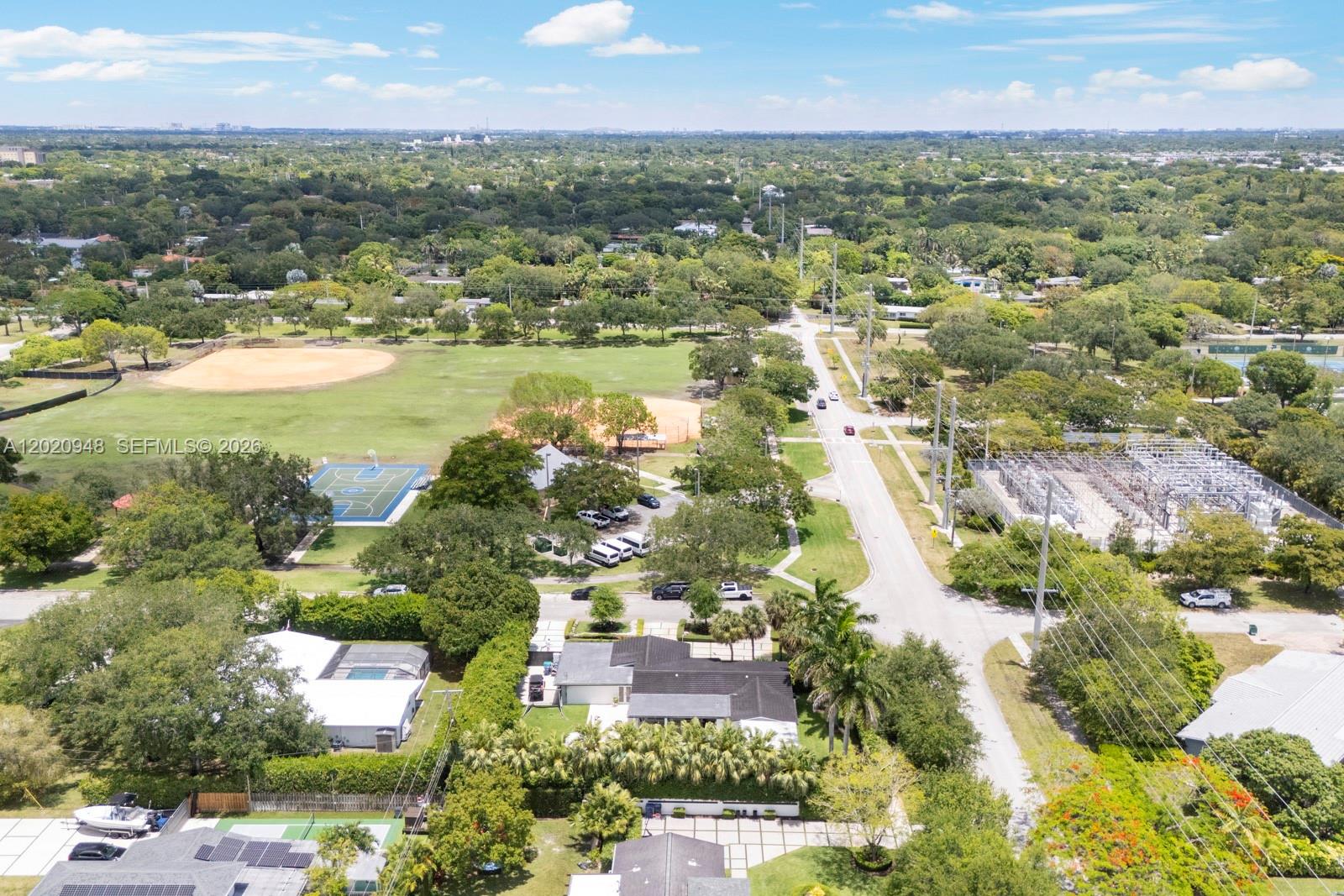 CONTINENTAL HOMES - Residential