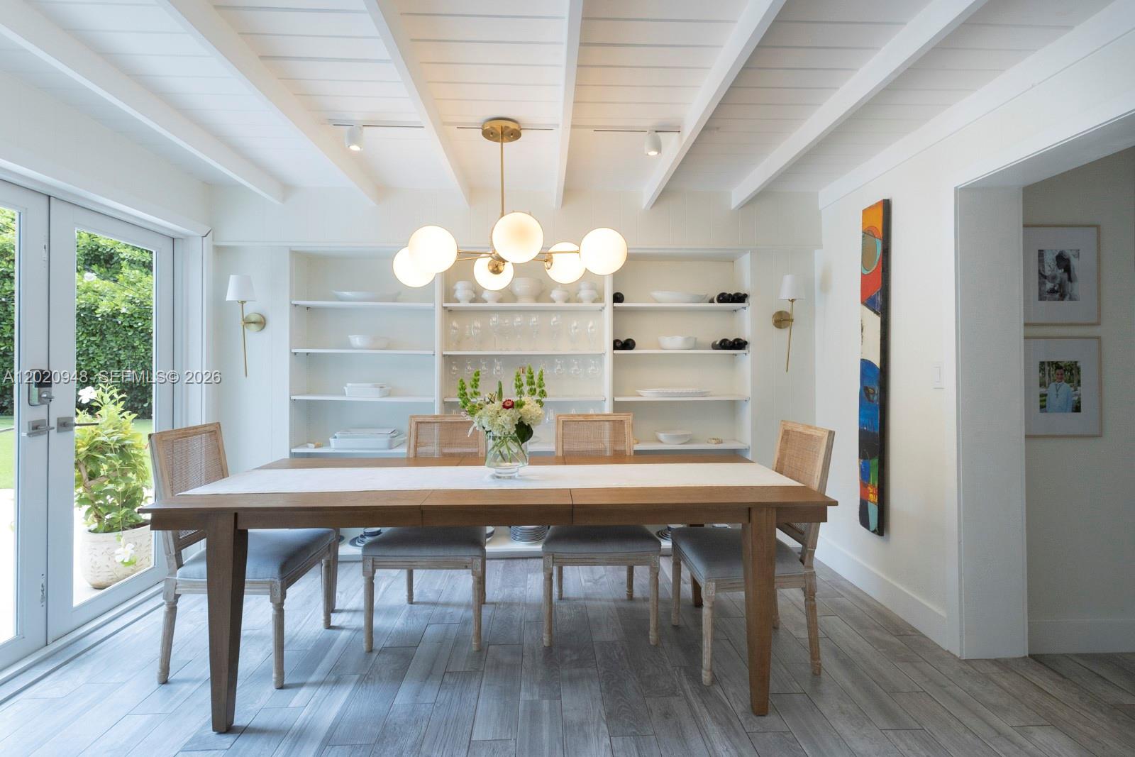 CONTINENTAL HOMES - Residential