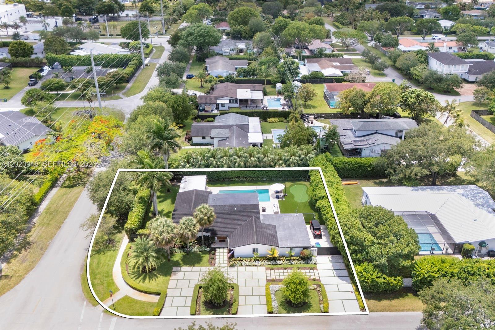 CONTINENTAL HOMES - Residential