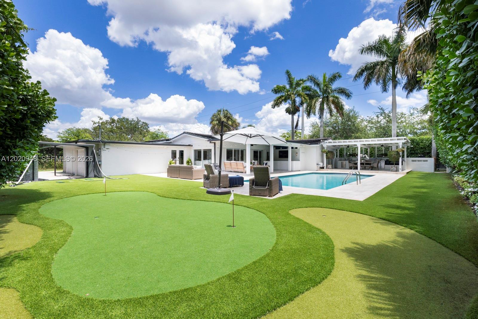 CONTINENTAL HOMES - Residential