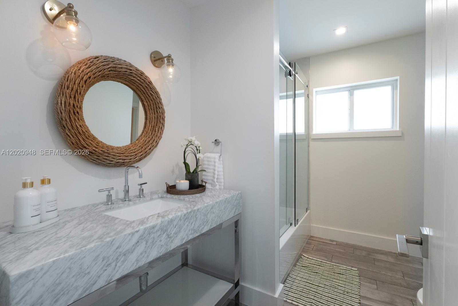 CONTINENTAL HOMES - Residential