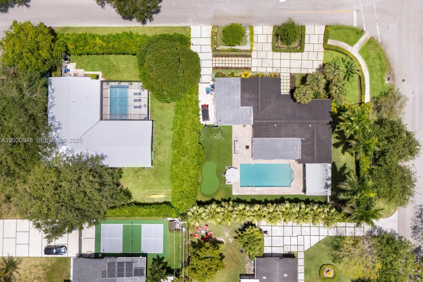 CONTINENTAL HOMES - Residential