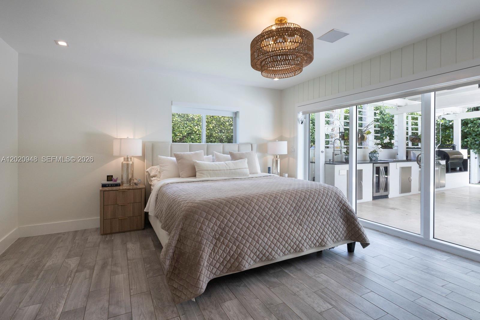 CONTINENTAL HOMES - Residential