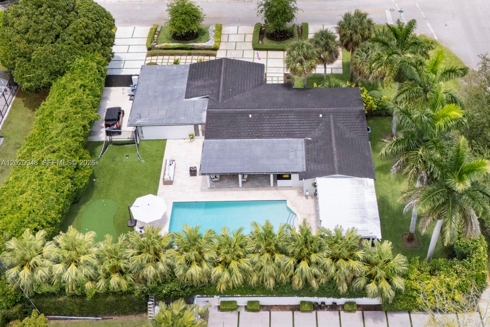 CONTINENTAL HOMES - Residential