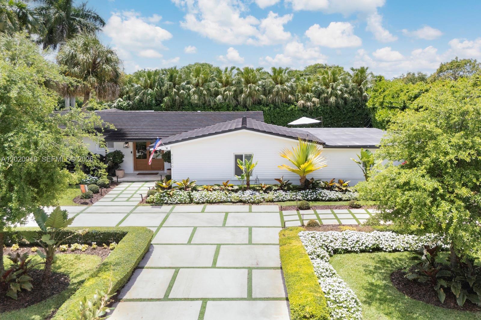 CONTINENTAL HOMES - Residential