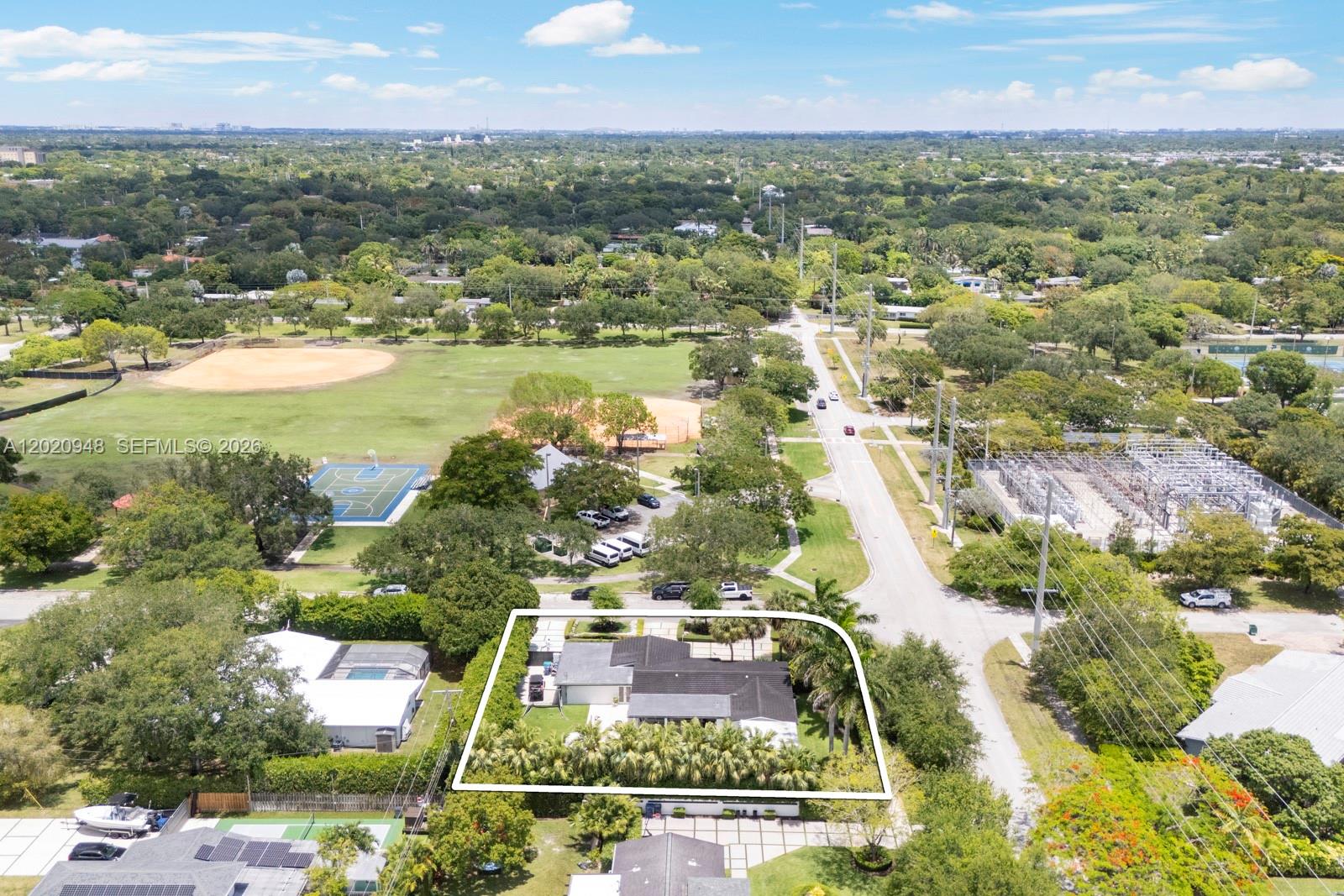 CONTINENTAL HOMES - Residential
