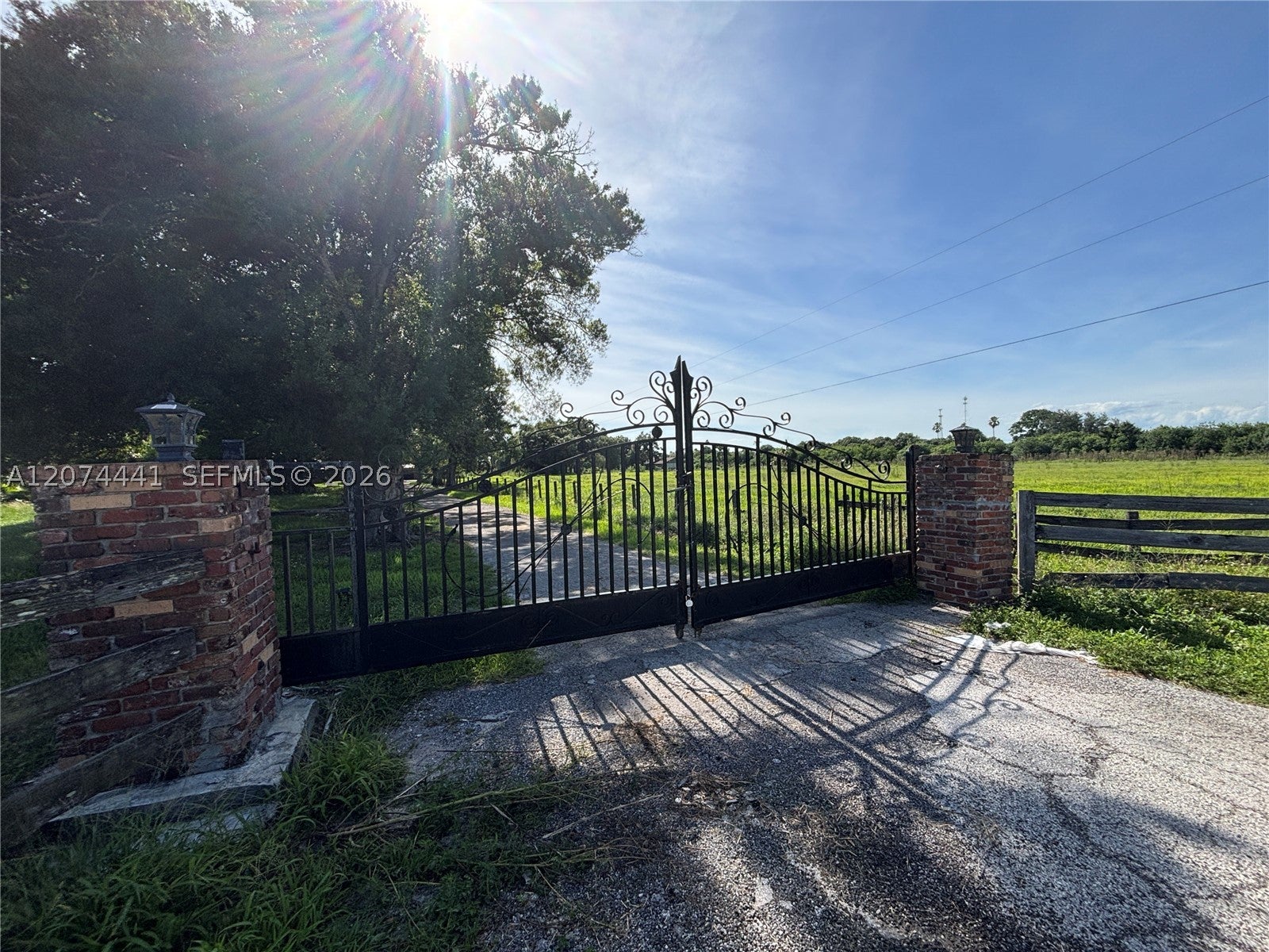 375 & 311 County Road 720