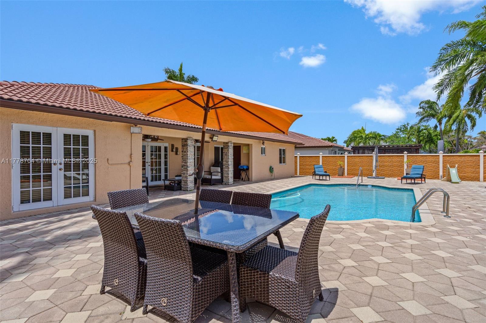 KAYLA S PLACE - Residential