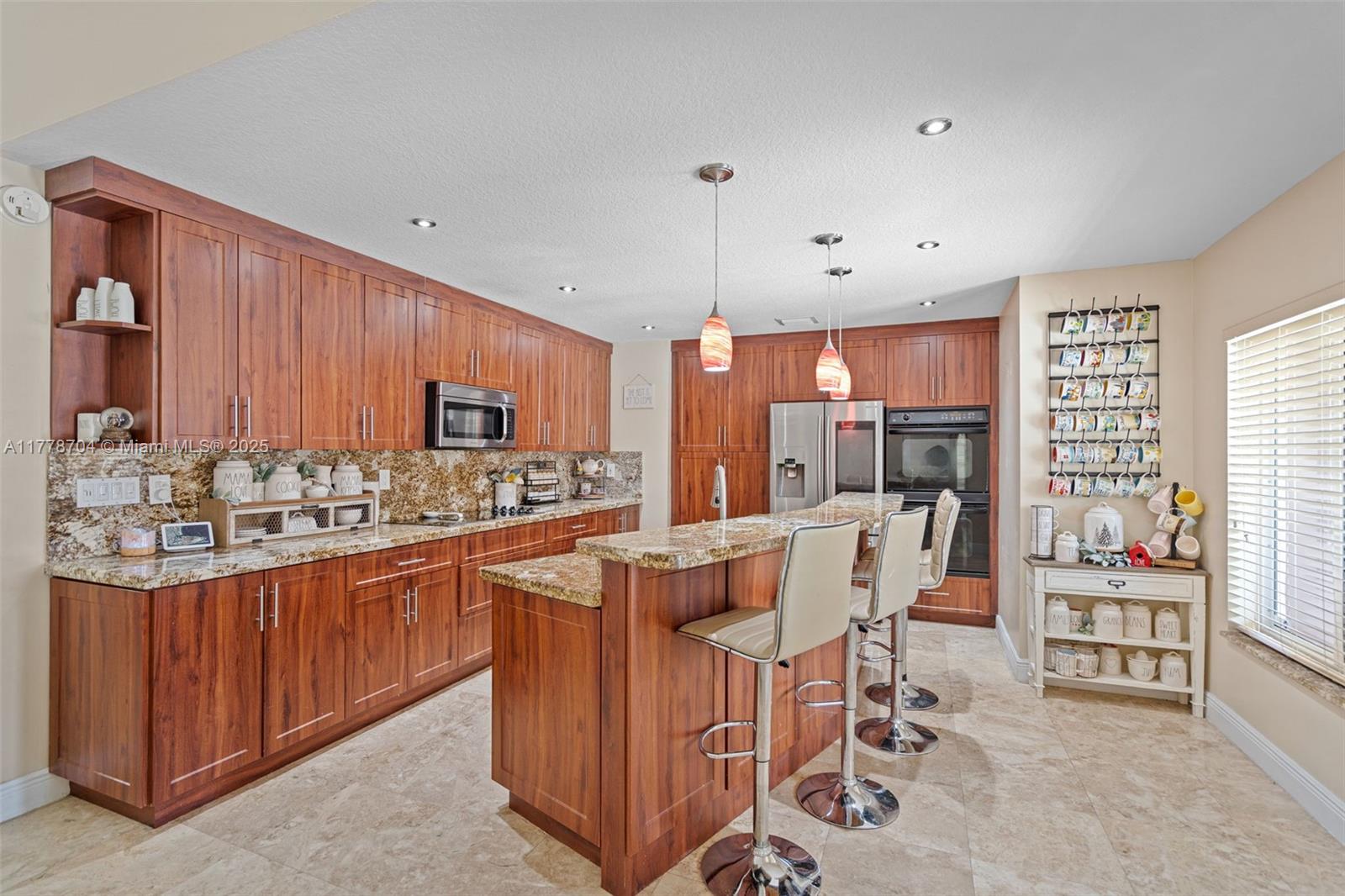 KAYLA S PLACE - Residential