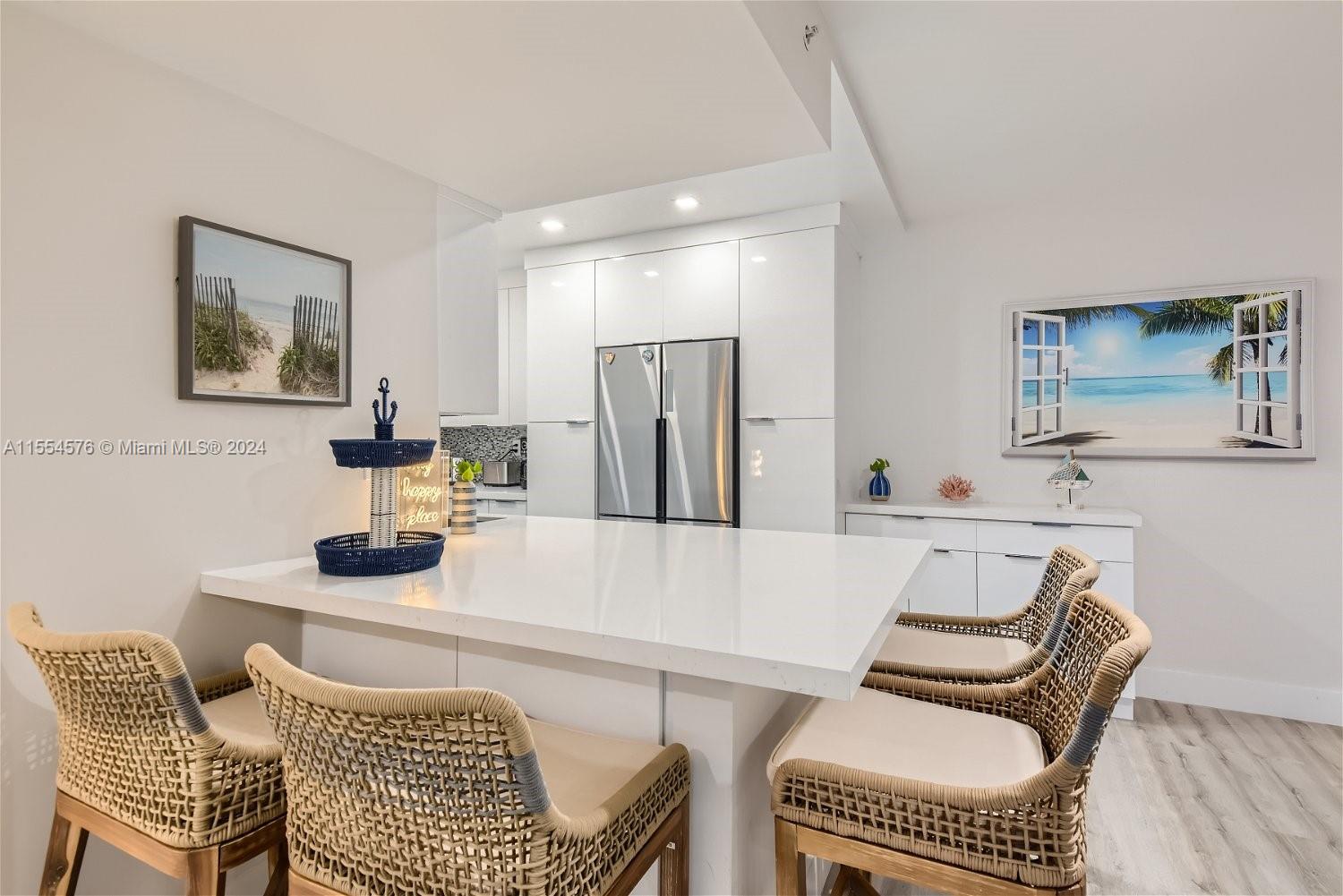 WAVE CONDO - Residential Lease