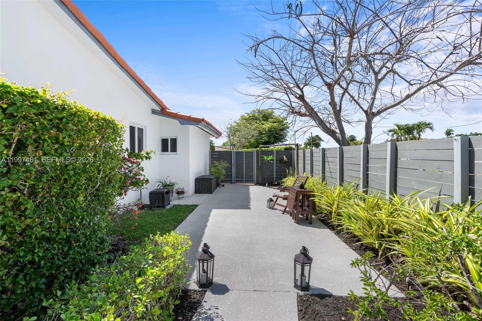 DARLINGTON MANOR - Residential