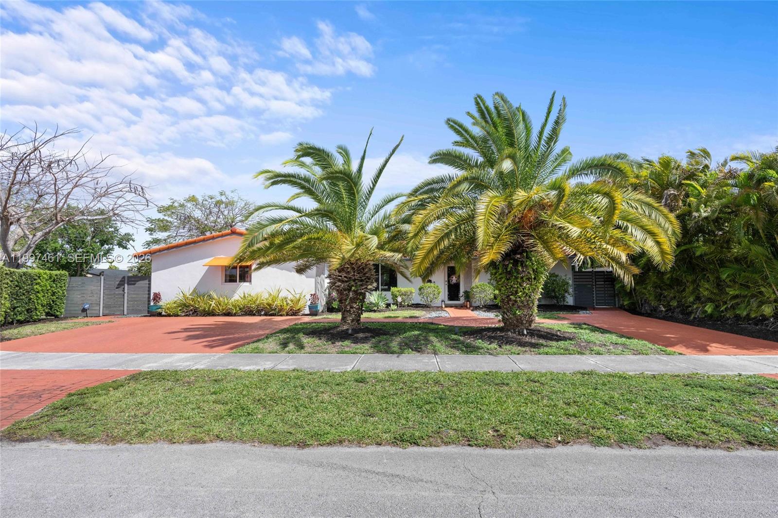 DARLINGTON MANOR - Residential