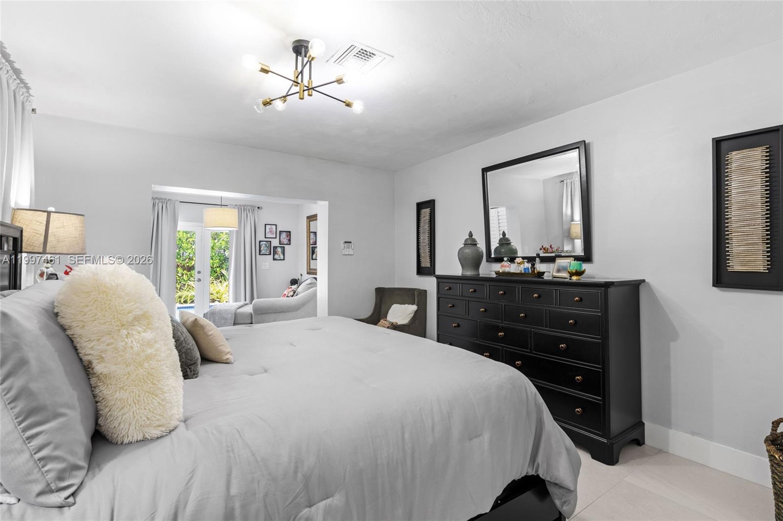 DARLINGTON MANOR - Residential