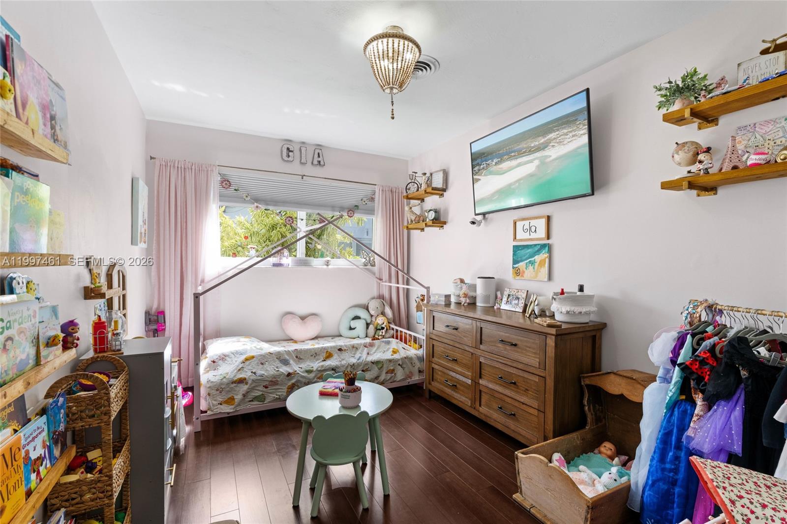 DARLINGTON MANOR - Residential