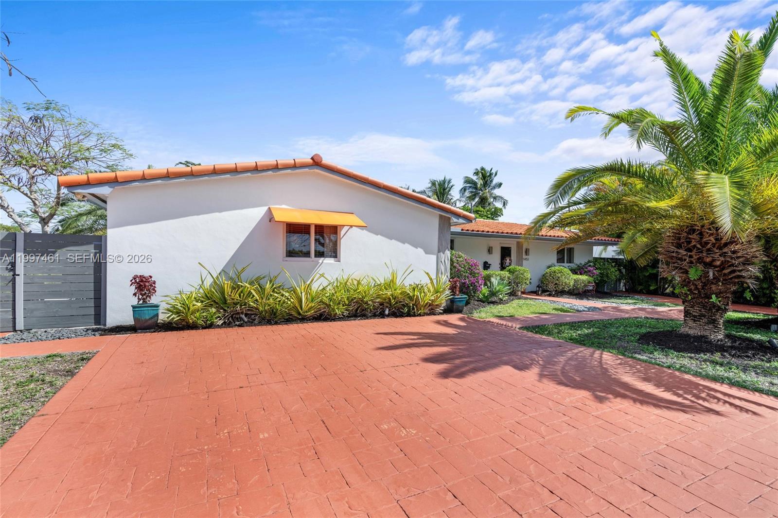 DARLINGTON MANOR - Residential