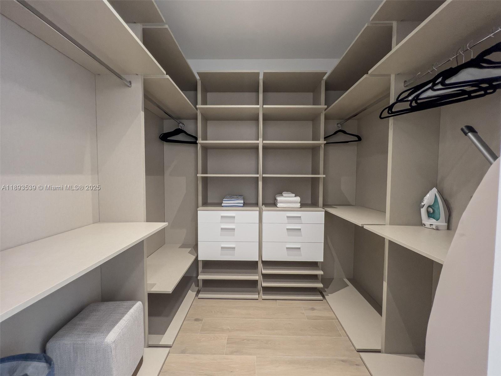 INDIANA GROVE CONDO - Residential Lease