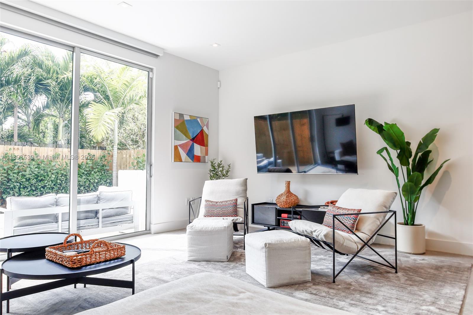 INDIANA GROVE CONDO - Residential Lease