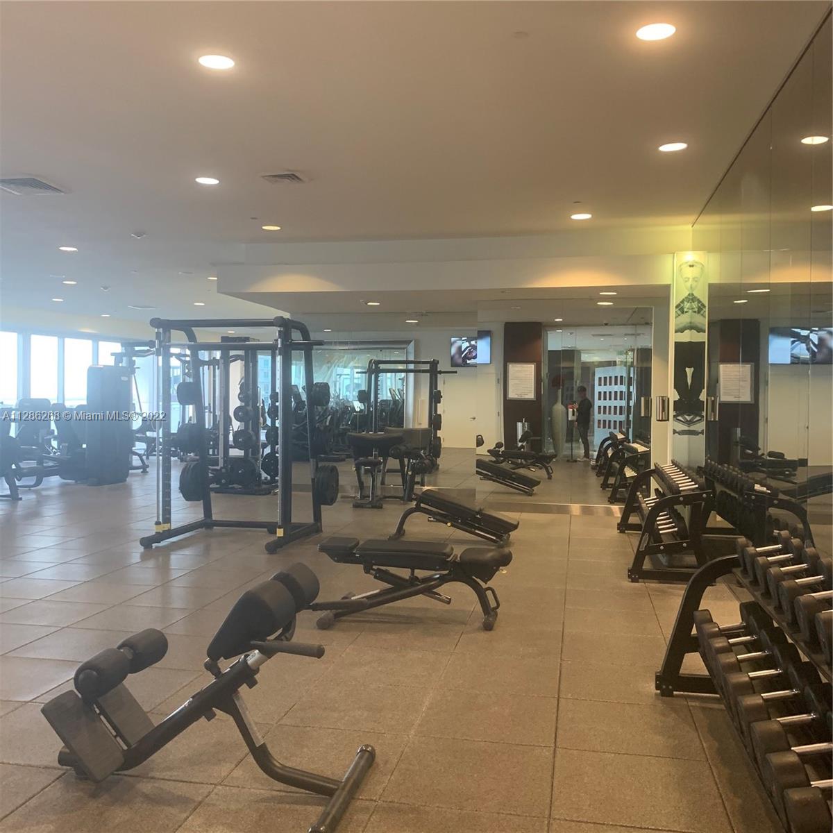 ICONBRICKELL CONDO NO 1 - Residential Lease