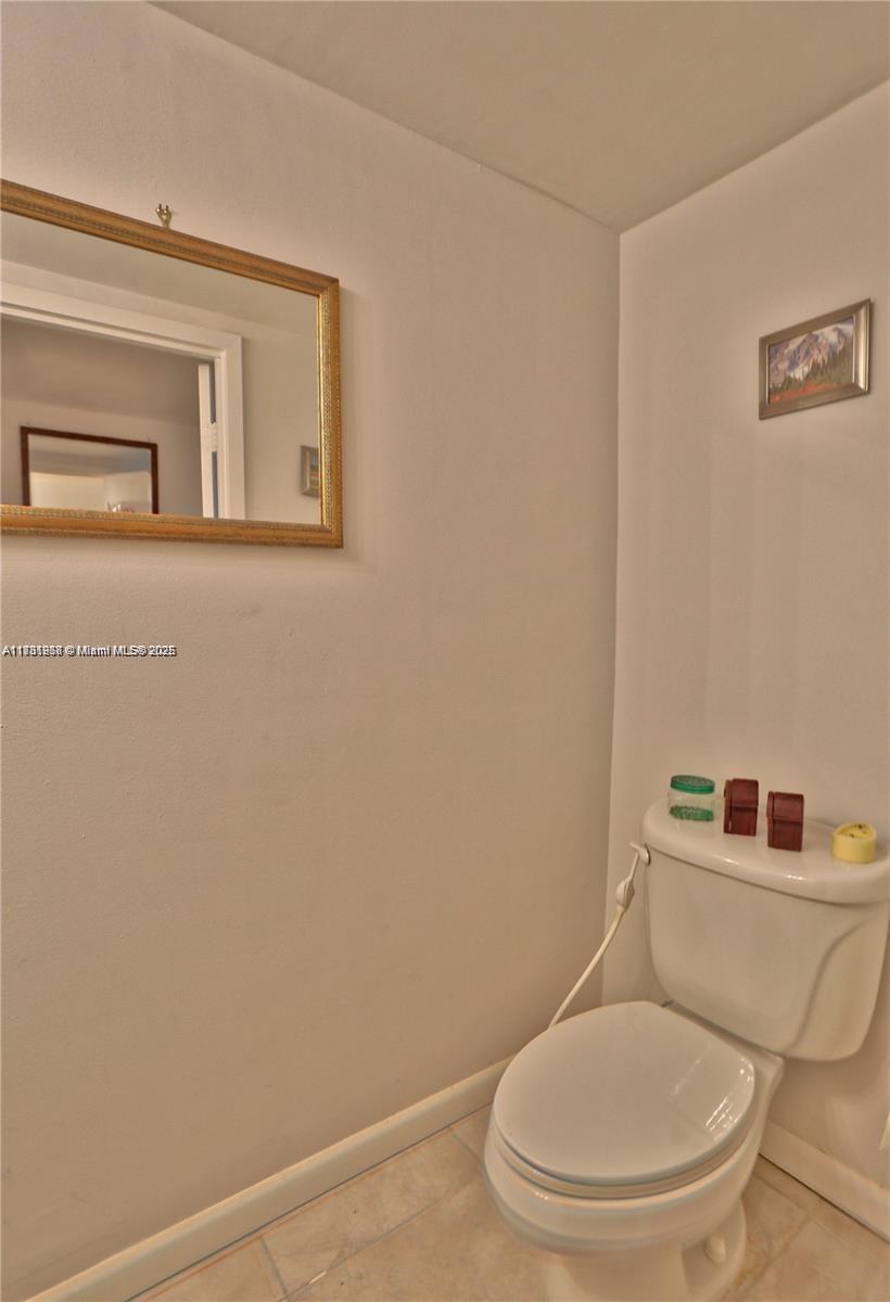 VENETIA CONDO - Residential