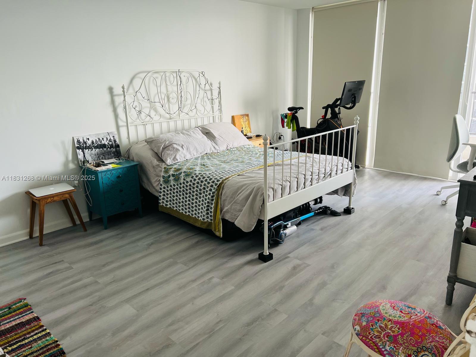 555 NE 15th St 10G