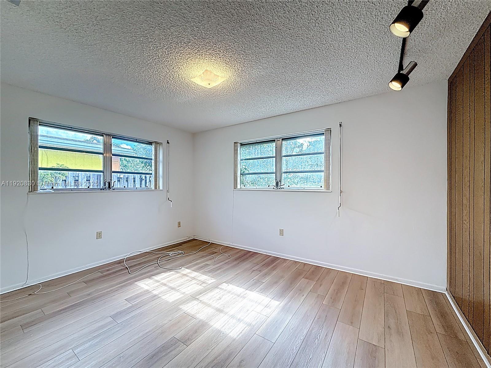 MIRAMAR PARK THIRD ADD - Residential