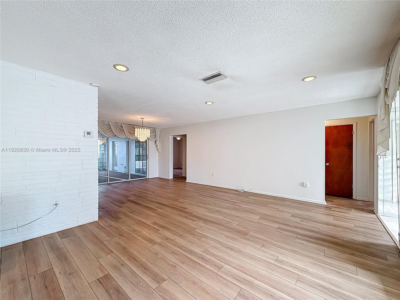 MIRAMAR PARK THIRD ADD - Residential