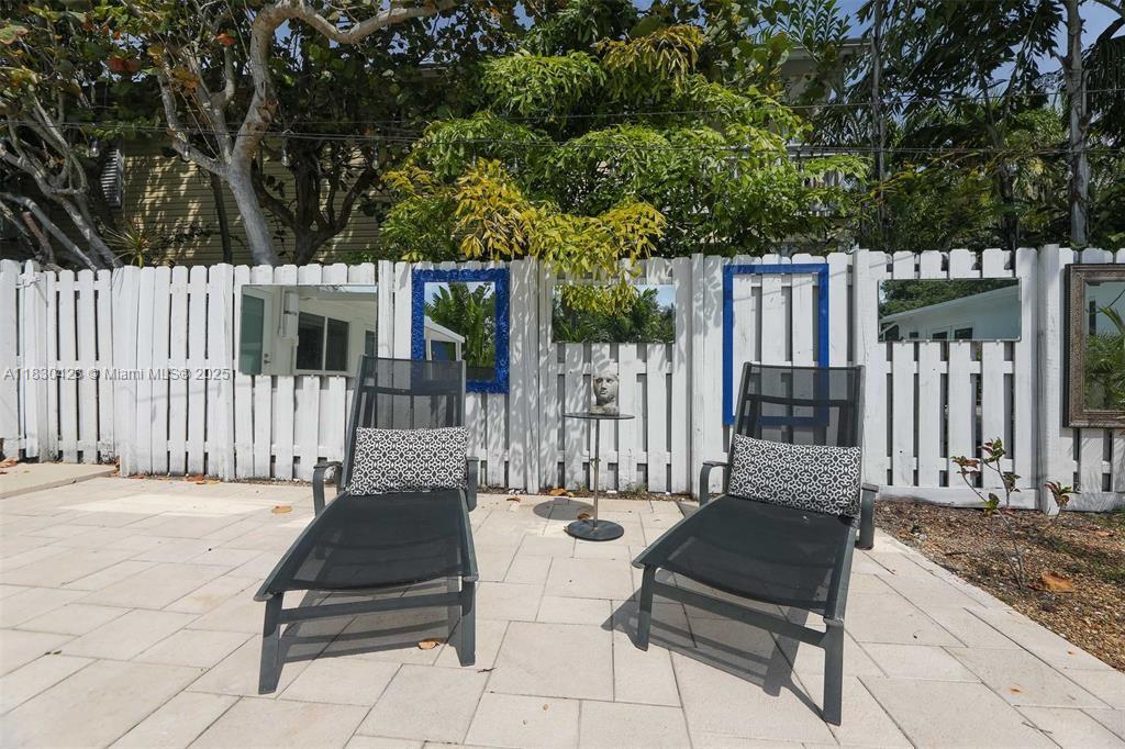 FT LAUDERDALE B-40 - Residential Lease