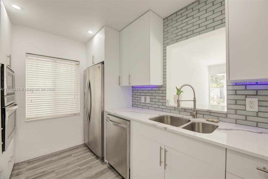FT LAUDERDALE B-40 - Residential Lease