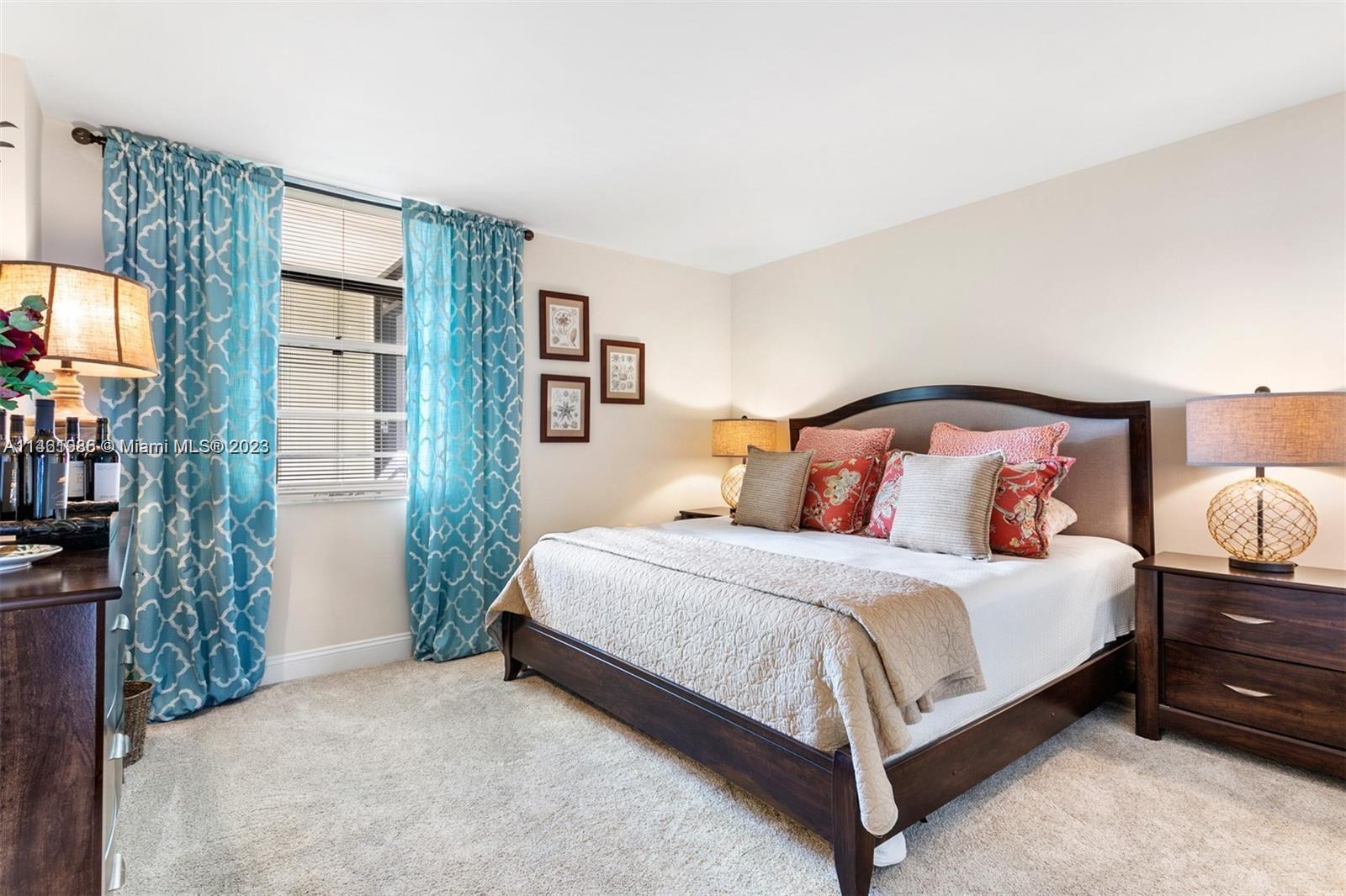 TEQUESTA TOWERS CONDO - Residential