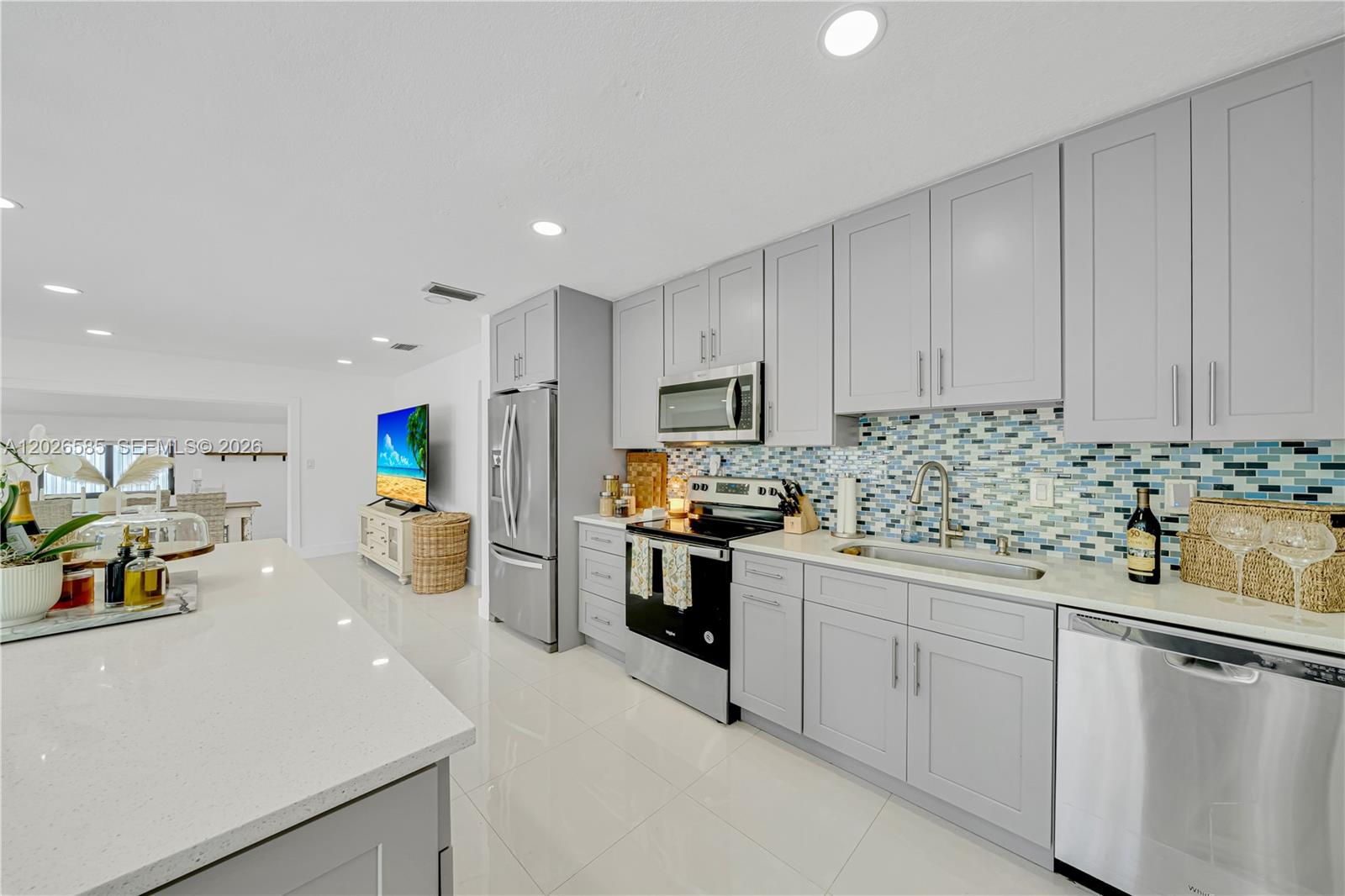 PINE TREE MANOR SEC 2 - Residential