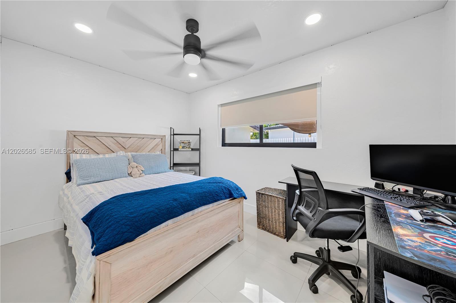 PINE TREE MANOR SEC 2 - Residential