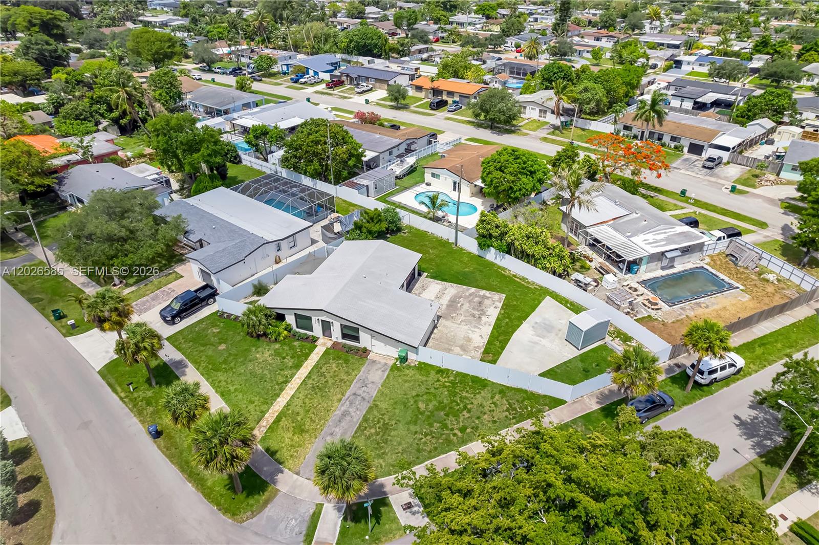 PINE TREE MANOR SEC 2 - Residential