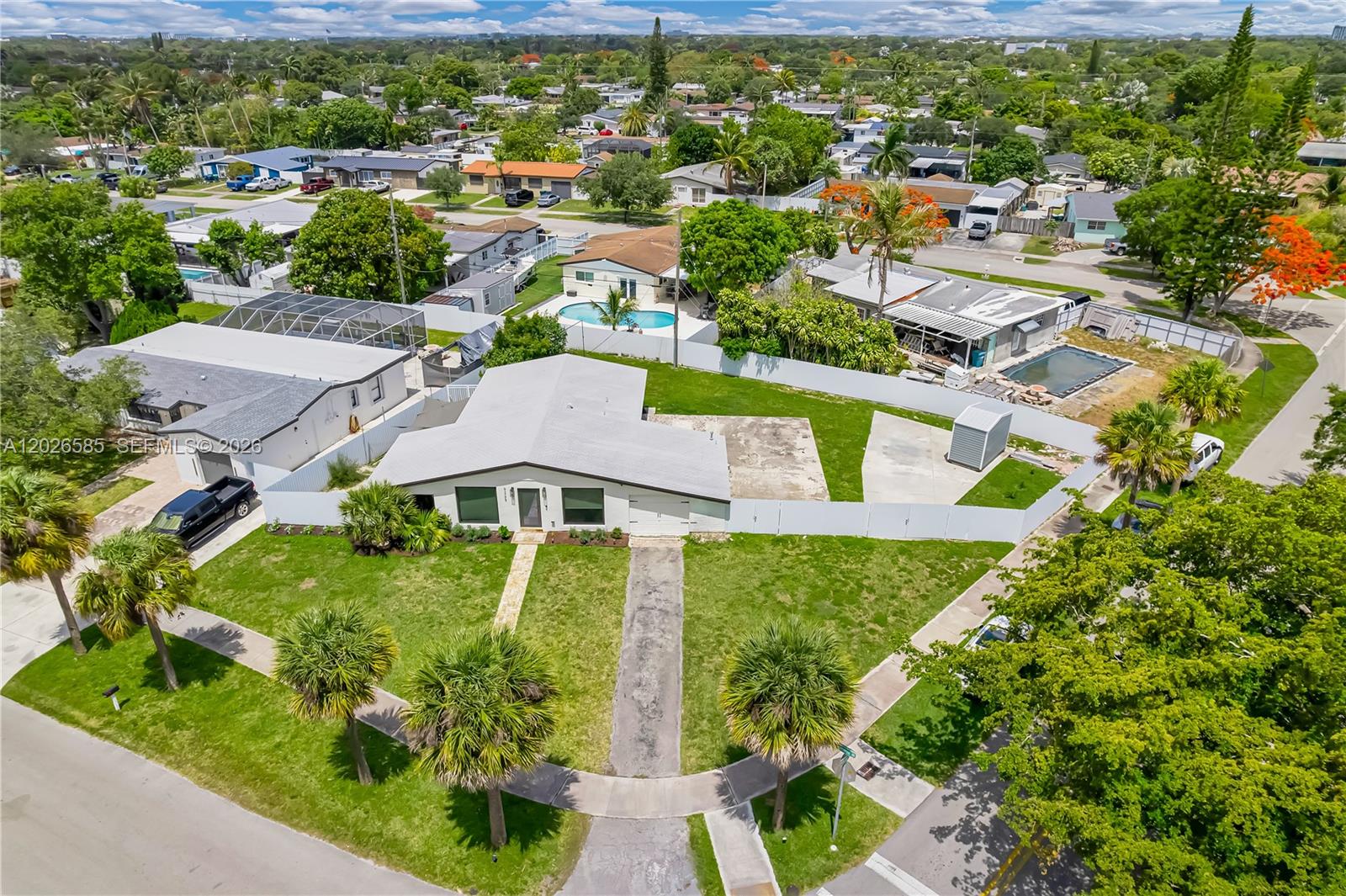 PINE TREE MANOR SEC 2 - Residential