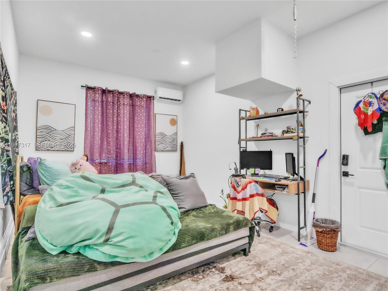 SIENA NORTH - Residential Lease