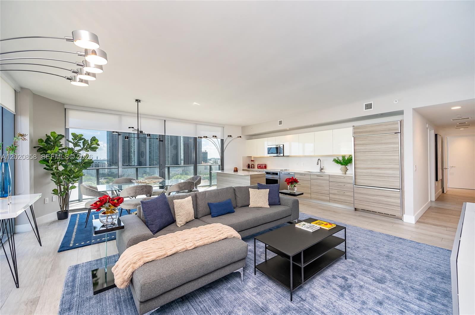 121 NE 34th St 1408