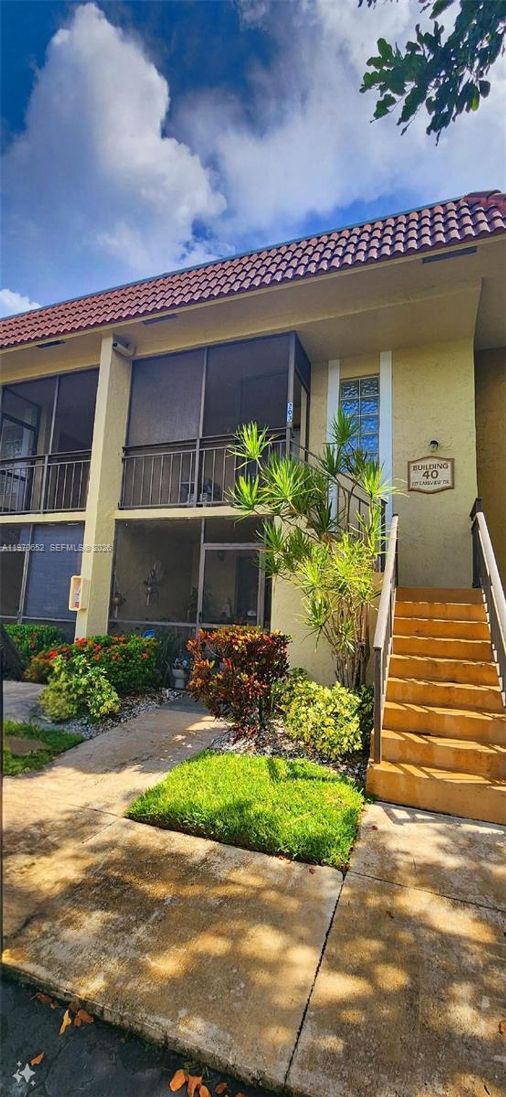 Photo of 327 Lakeview Dr #103, Weston, FL 33326 (MLS # A11970652)