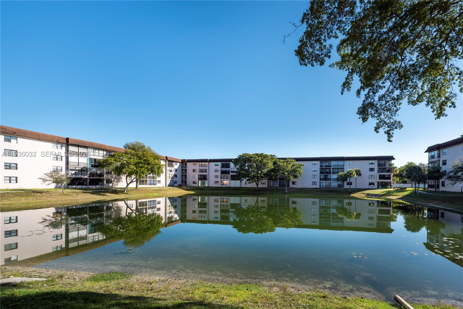 LAKES OF CARRIAGE HILLS - Residential