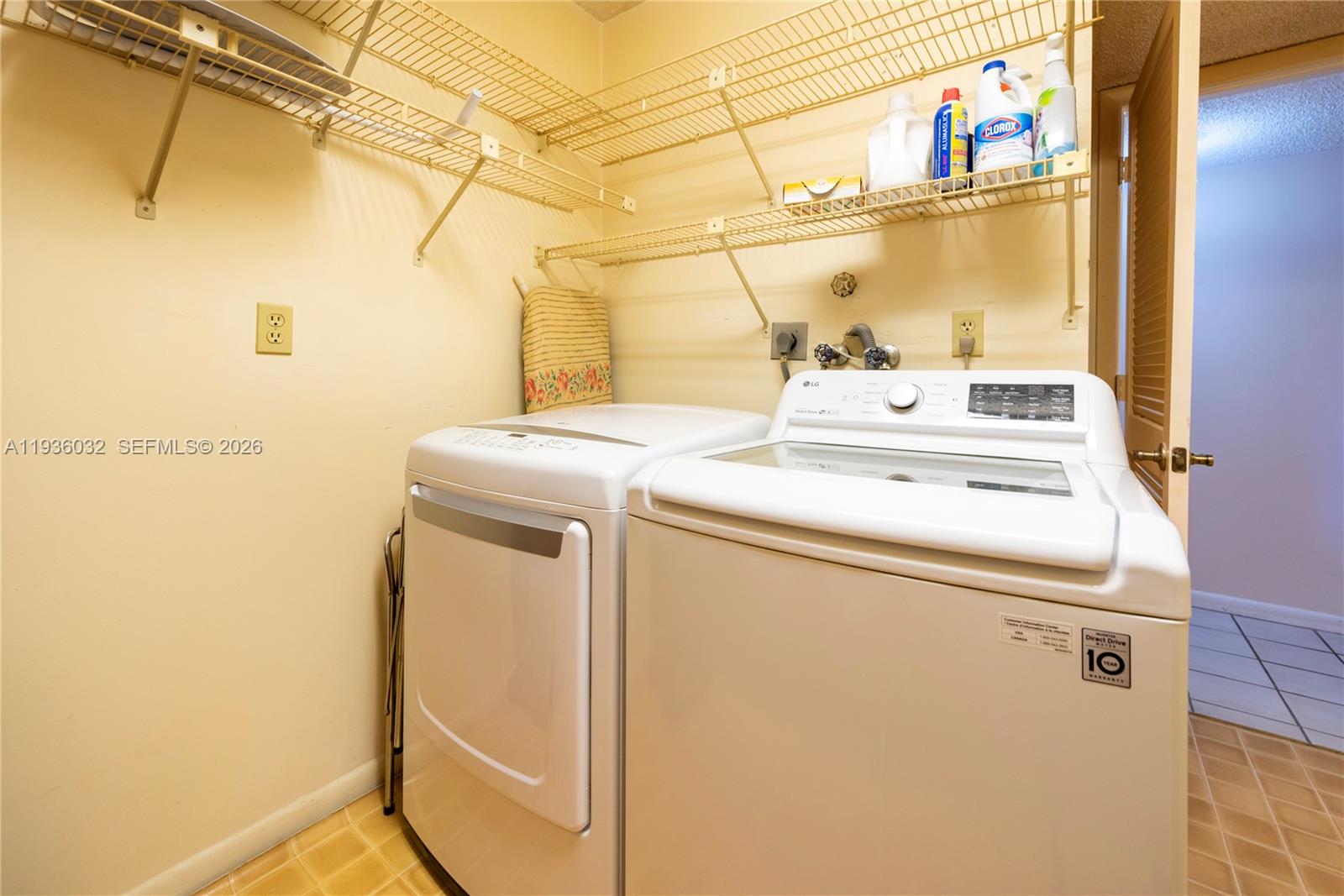 LAKES OF CARRIAGE HILLS - Residential