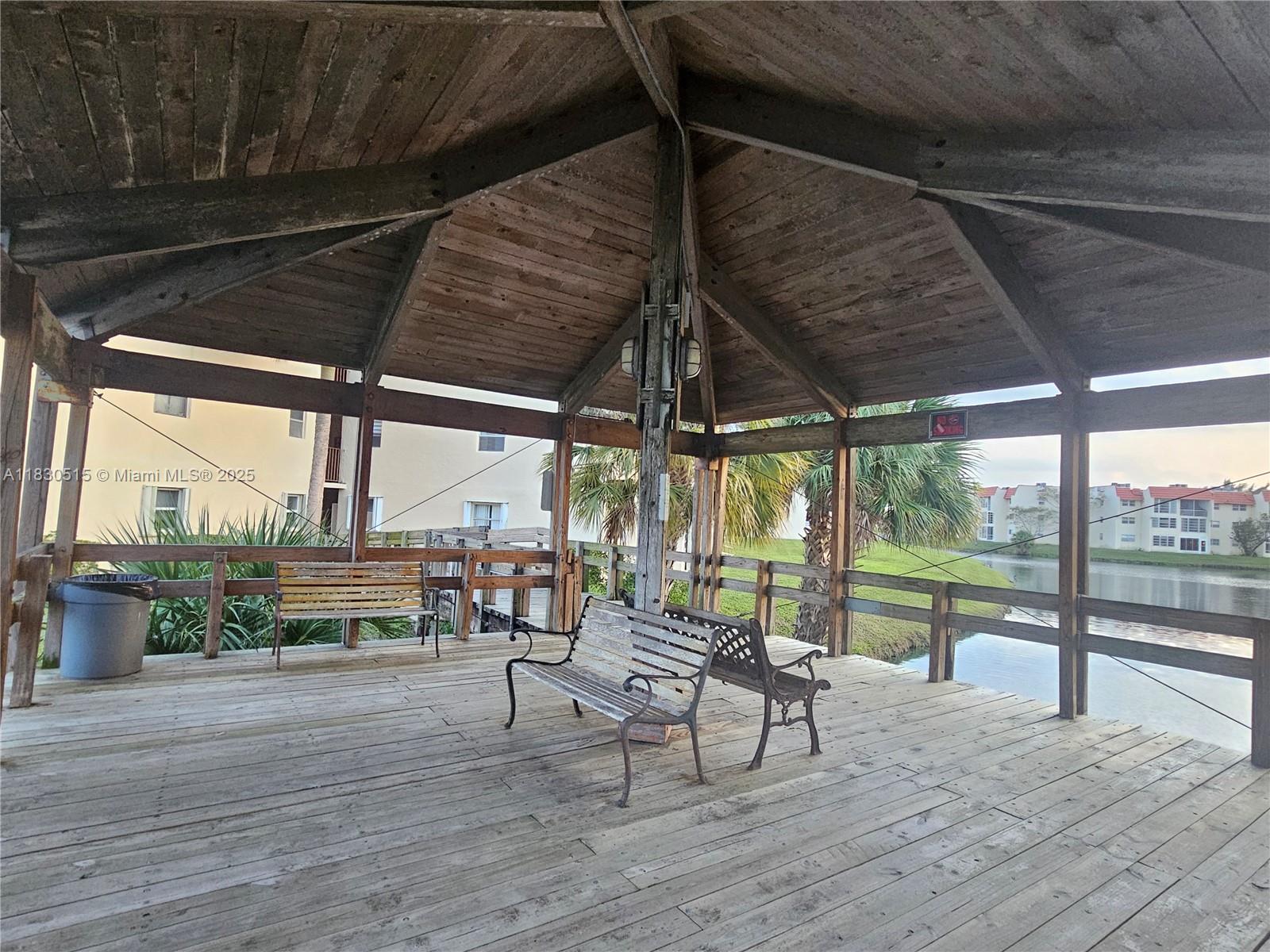 SUNRISE LAKES 83 CONDO - Residential